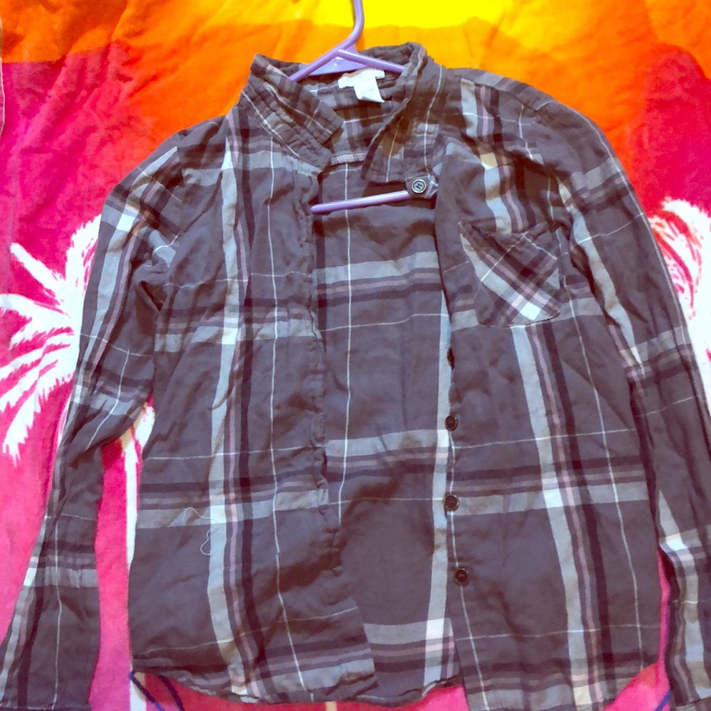 This is a kids medium flannel from Tillys